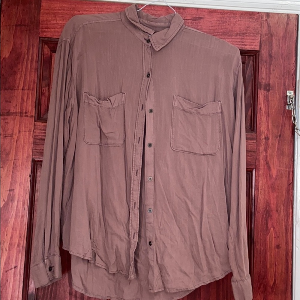 women’s shirt